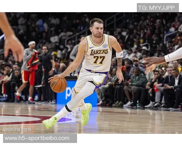 湖人应依靠年轻球员与东契奇和里夫斯搭档而非依赖41岁詹姆斯 湖人应依靠年轻球员与东契奇和里夫斯搭档而非依赖41岁詹姆斯